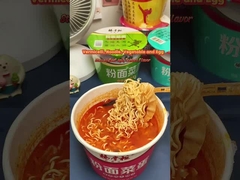 YangZhangGui S Cepat Dan Mudah Vermicelli Dan Noodle Dengan Daging Sapi Rebus Dan Tomat