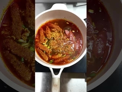 Memasak mie instan dengan Fillet Ayam