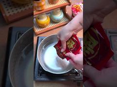 Mie Hot Pot Chongqing Asli Siap dalam 8 Menit
