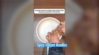 Mie Instan Pedas Rasa Hotpot Chongqing