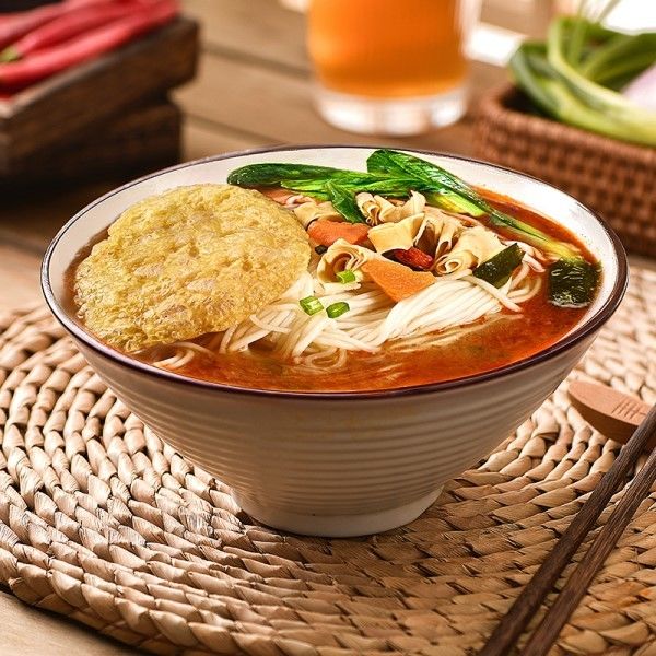 Non Fried Ramen Instant Noodles HK Rich Juice Rasa Manis Dan Pedas Pedas China Noodles