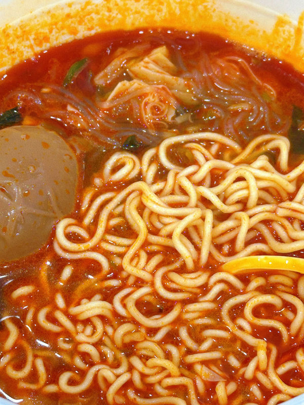 192g Noodle Instan Campuran Kering Mekanisme Memasak Air Mendidih Harus Coba untuk Pecinta Noodle