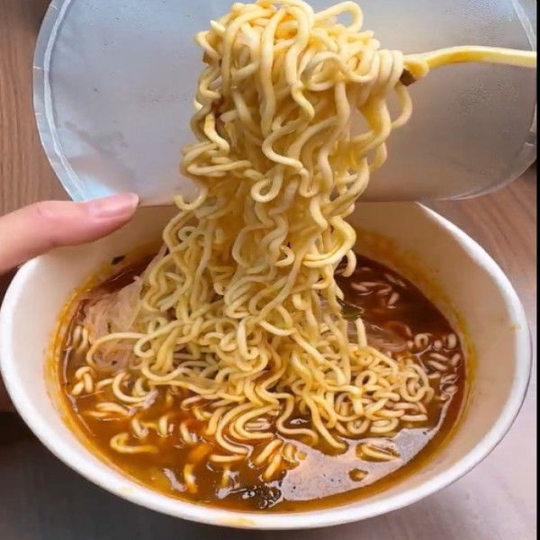8 Menit Dalam Dengan Air Mendidih Cina Kentang Manis Vermicelli 189g*12 Cepat dan Mudah Makan Malam