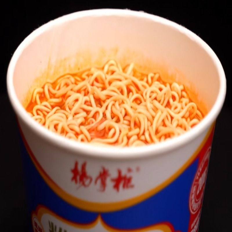 Bihun Instan Cina dalam Kemasan Tong Kertas yang Mudah Dimasak dengan Bumbu Tradisional rasa baru